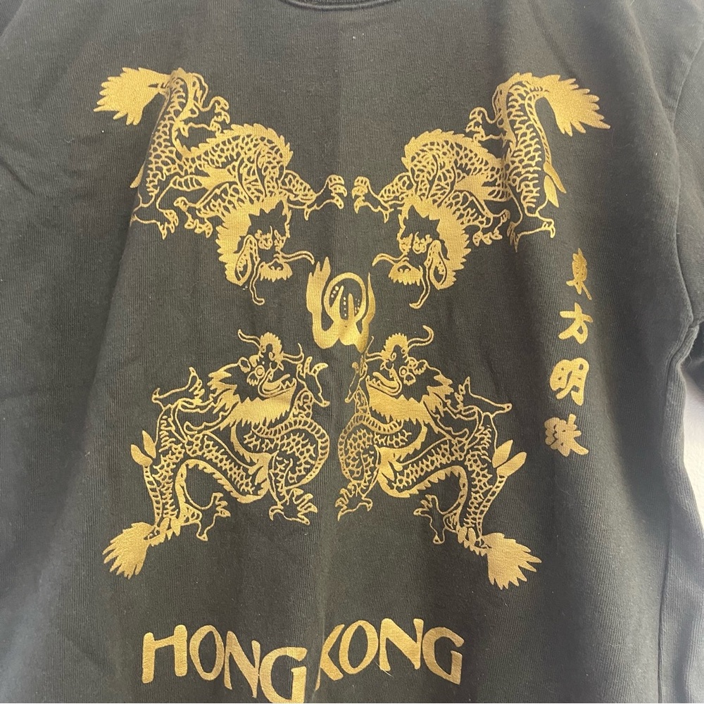 Vintage Dragon Hong Kong Black Gold T-shirt Unique - Picture 8 of 9